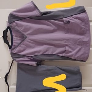 Women's scrubs - no stains/wear